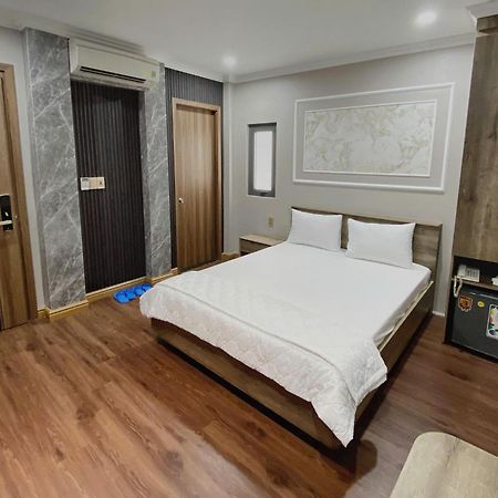 Thanh Binh Premium Hotel Thành Pho Ho Chí Minh Esterno foto