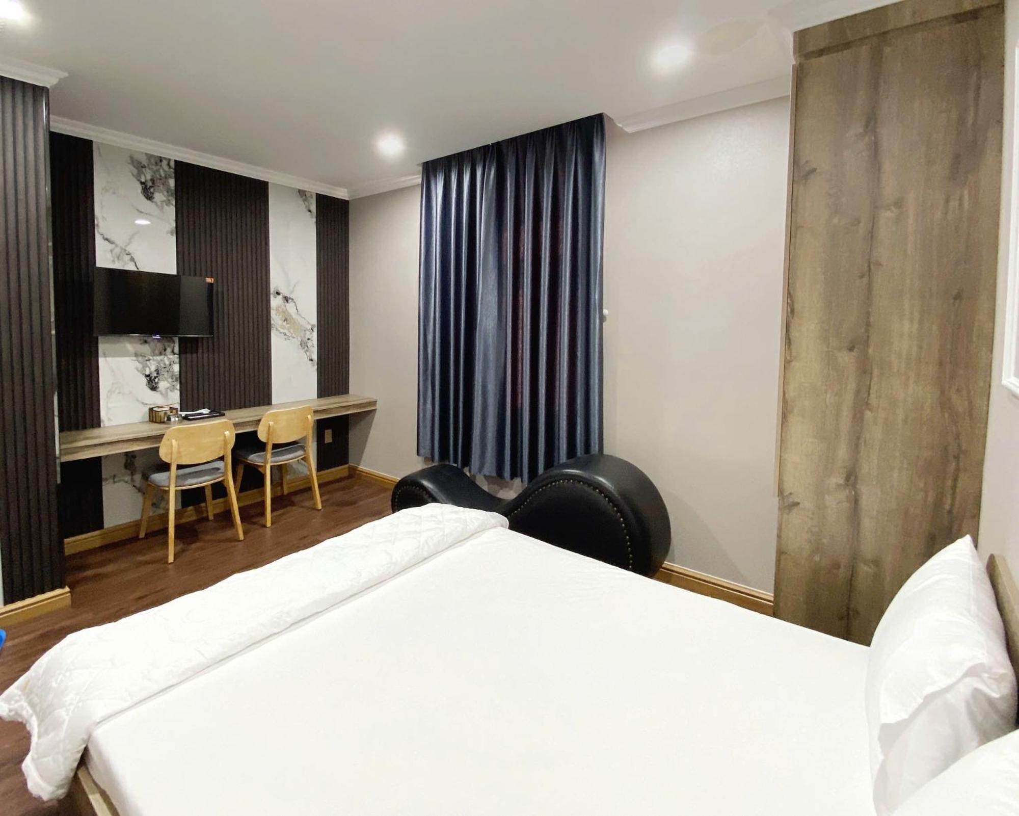 Thanh Binh Premium Hotel Thành Pho Ho Chí Minh Esterno foto