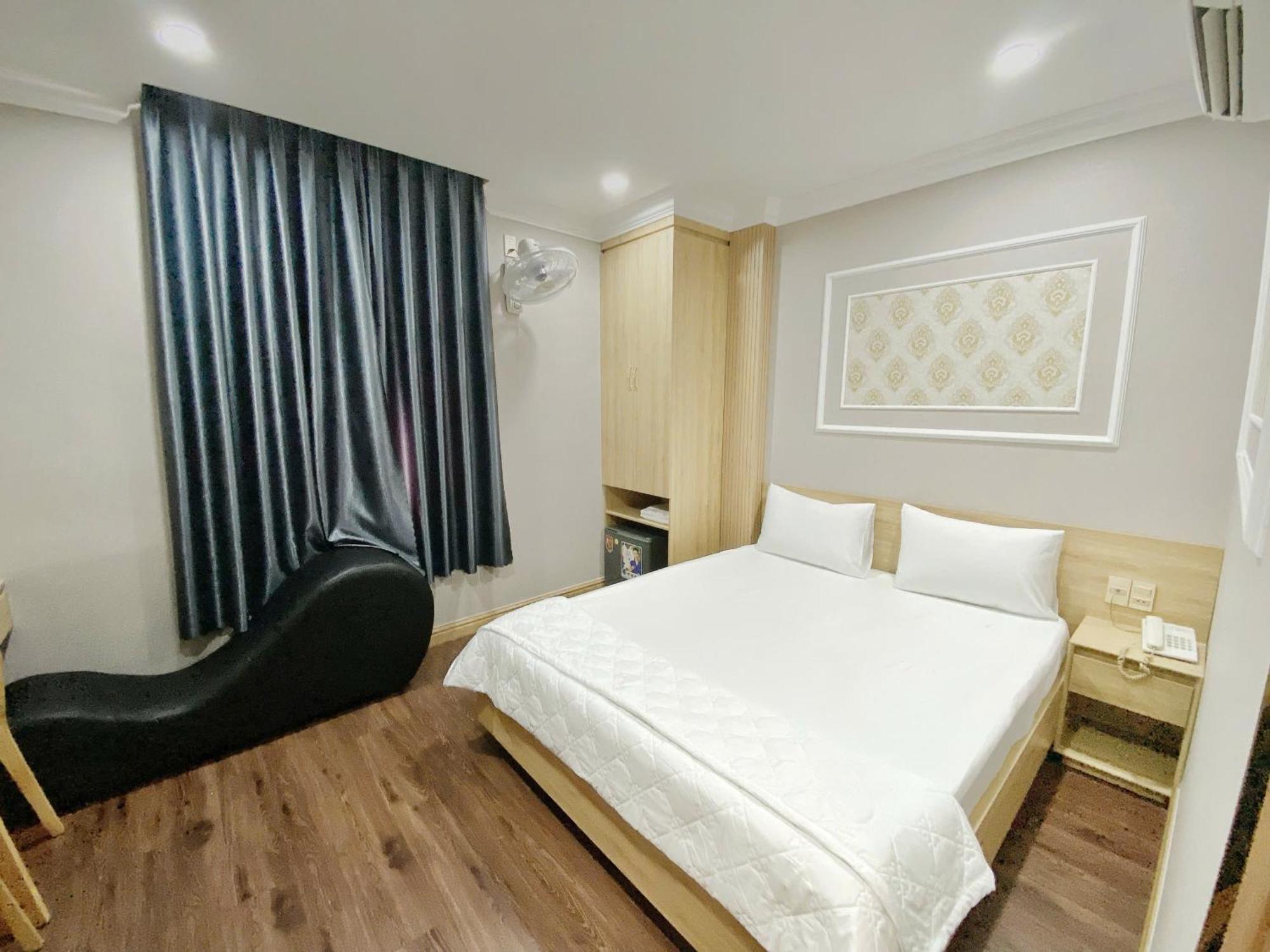 Thanh Binh Premium Hotel Thành Pho Ho Chí Minh Esterno foto