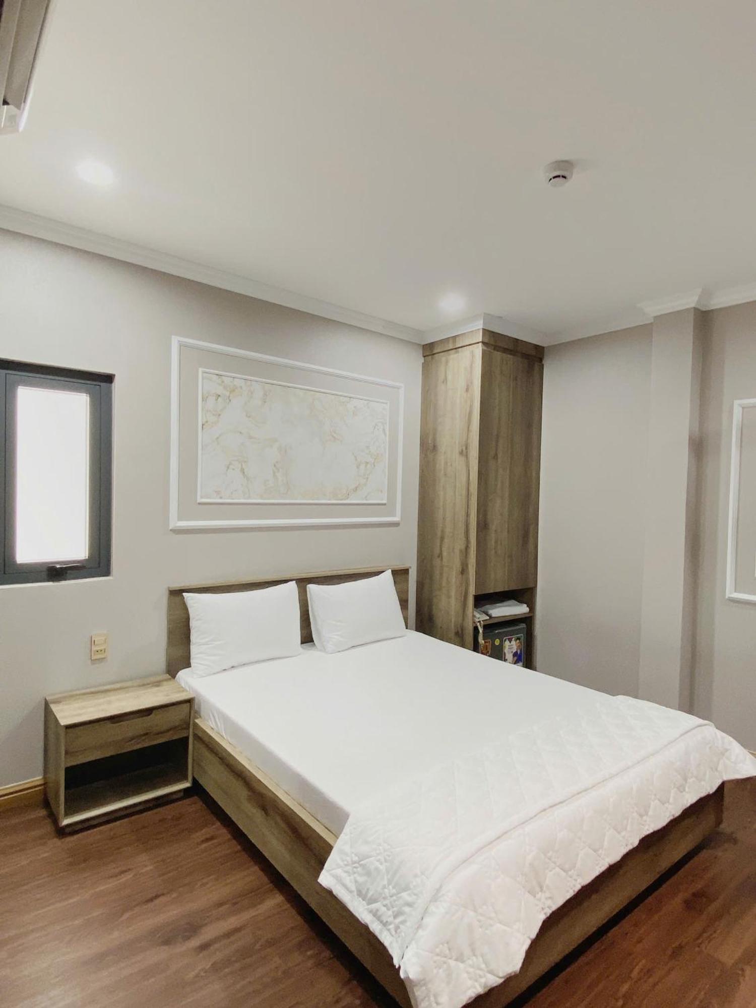 Thanh Binh Premium Hotel Thành Pho Ho Chí Minh Esterno foto