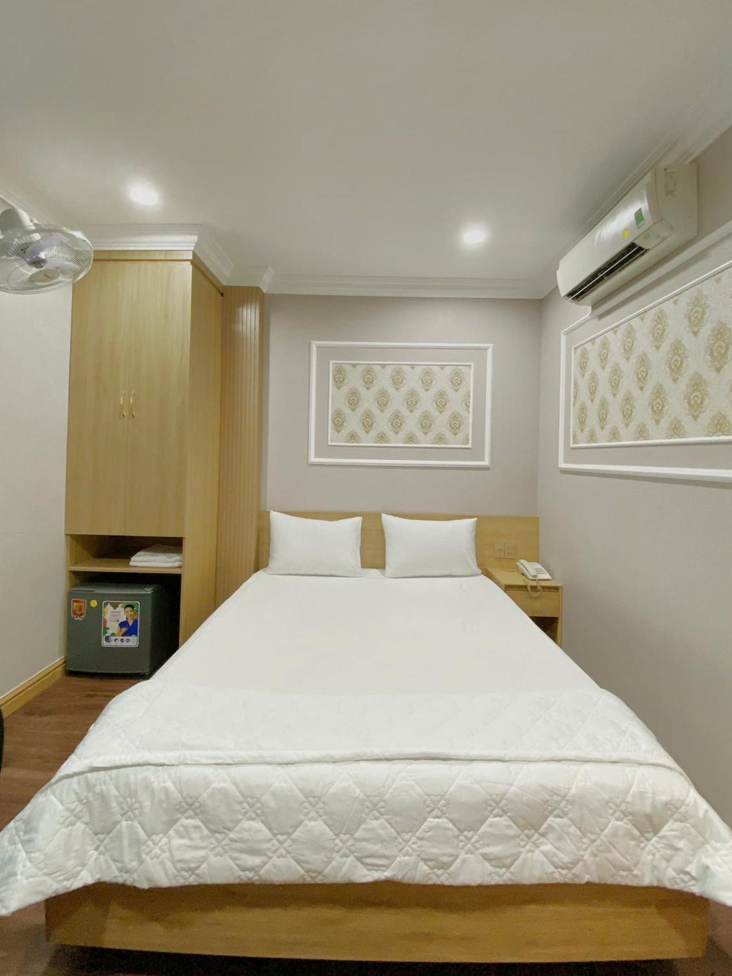 Thanh Binh Premium Hotel Thành Pho Ho Chí Minh Esterno foto