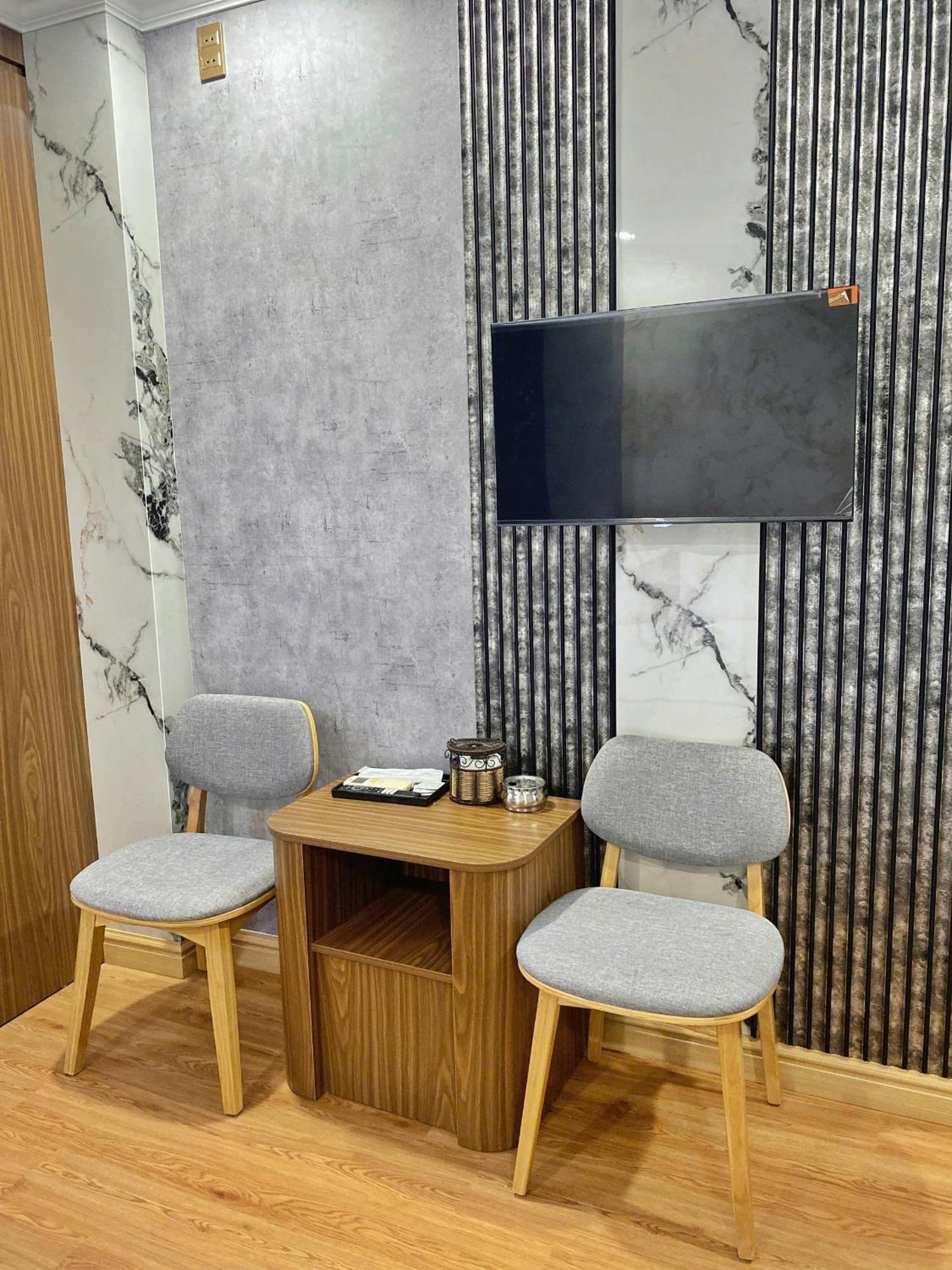 Thanh Binh Premium Hotel Thành Pho Ho Chí Minh Esterno foto