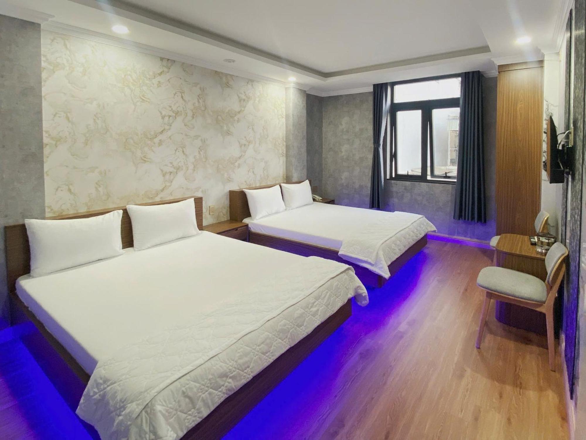 Thanh Binh Premium Hotel Thành Pho Ho Chí Minh Esterno foto